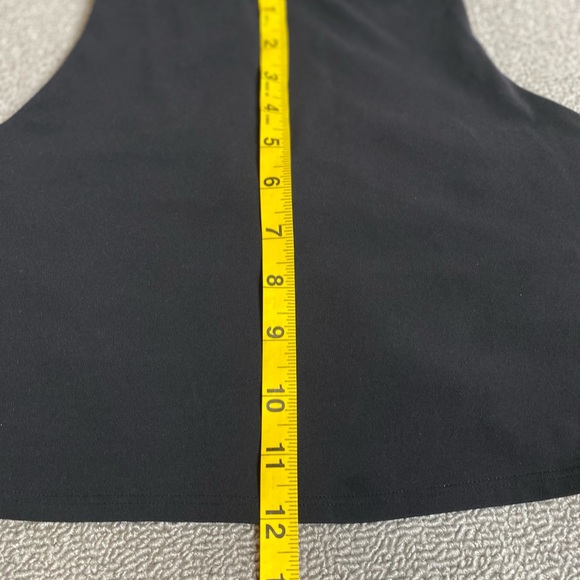 Athleta Black Crop Tank Top- Breathable Lightweight Quick Drying Yoga Gym - Picture 4 of 4
